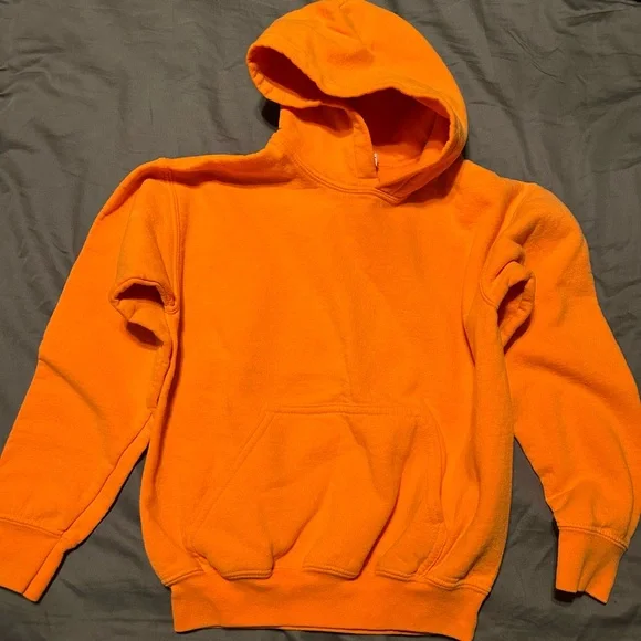 Gray Sweatshirts & Hoodies with Graphic Designs